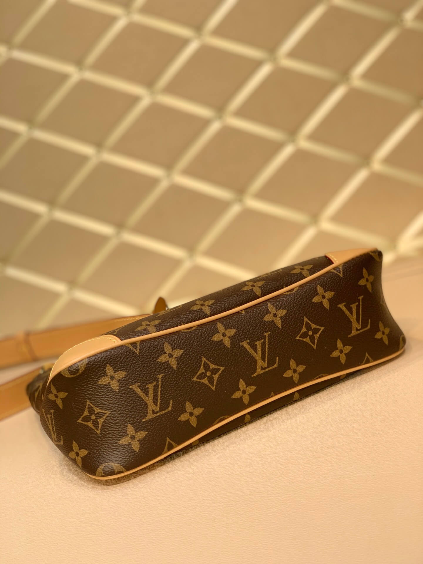 m45354 odeon monogram shoulder bag 28cm