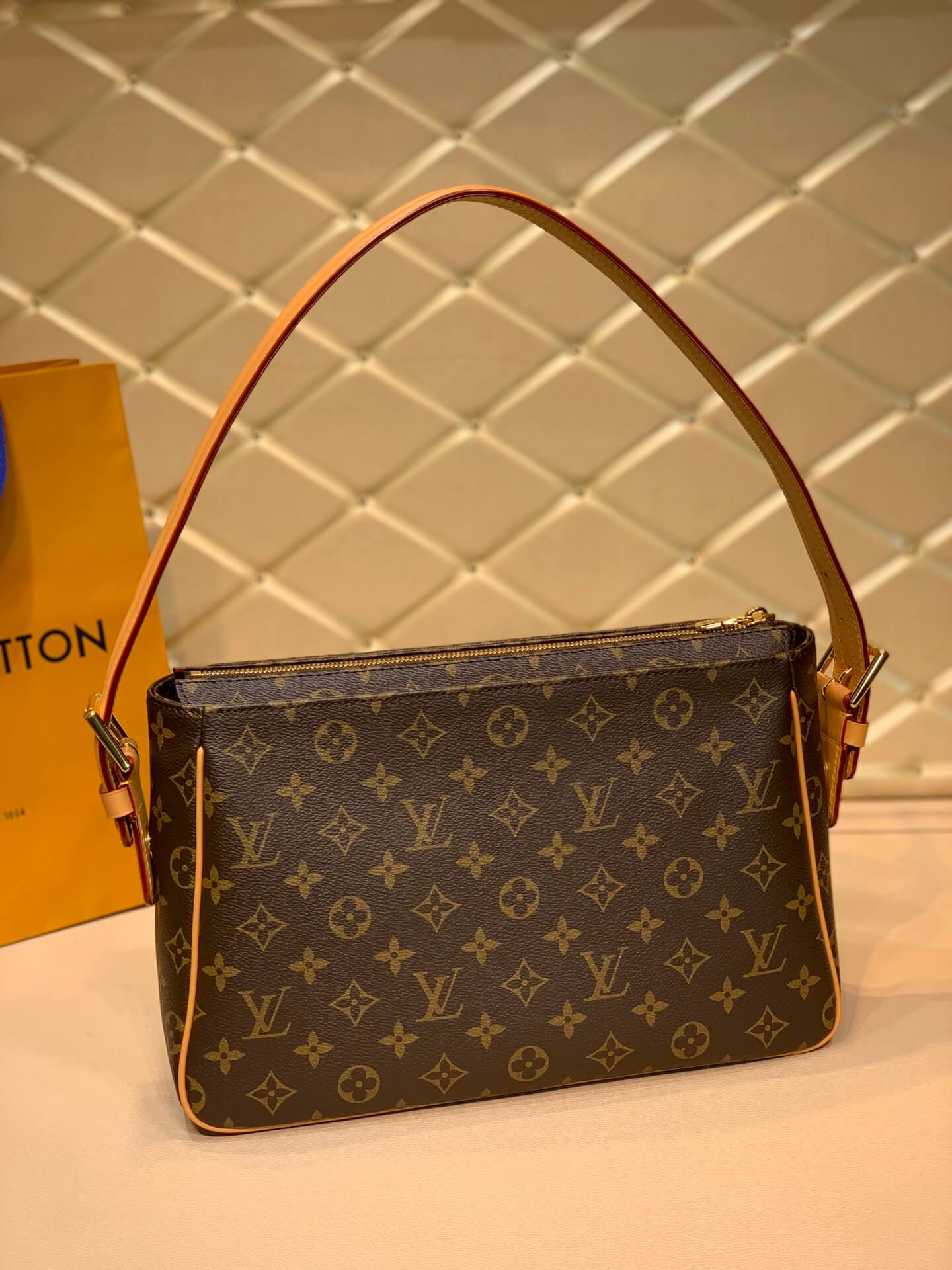 m45468 handbag subaxillary bag 32cm red