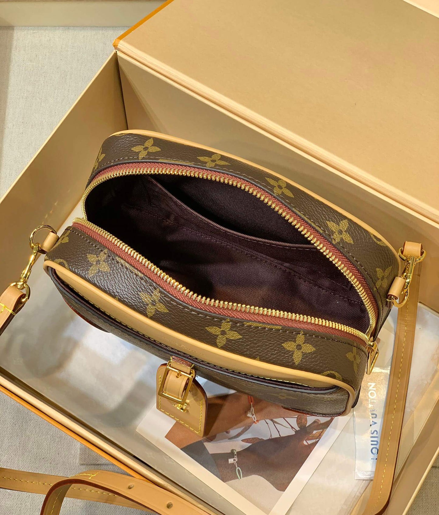 m45528 shoulder bag nicolas ghesquiere 22cm monogram free shipping