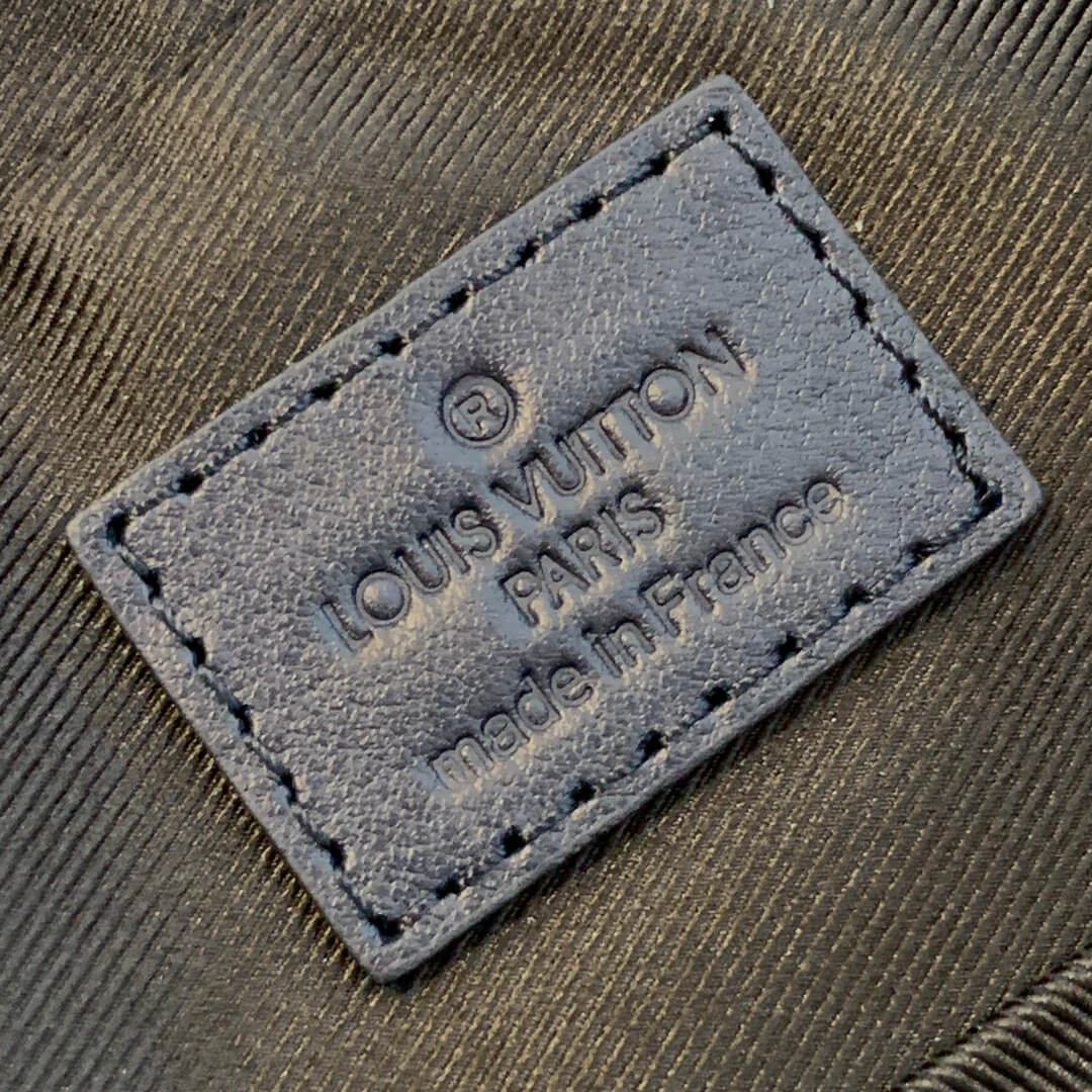 m45730 duo messenger monogram shadow 26cm blue