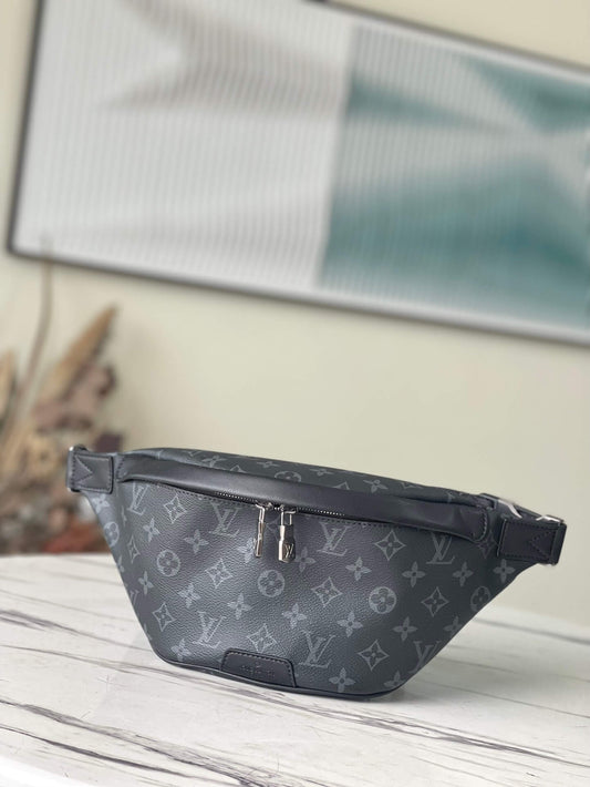 louis vuitton lv m46035 discovery bumbag pm