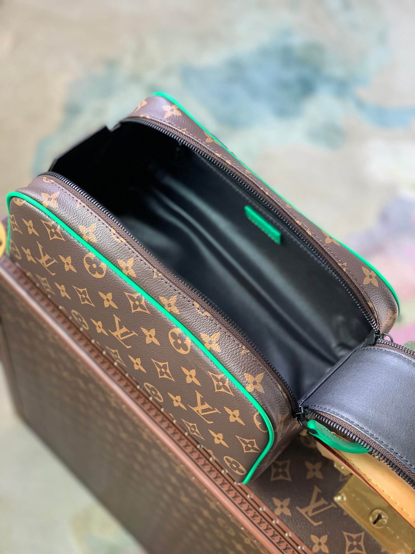 m46253 dopp kit monogram macassar green 28cm shoulder bag cross body bags