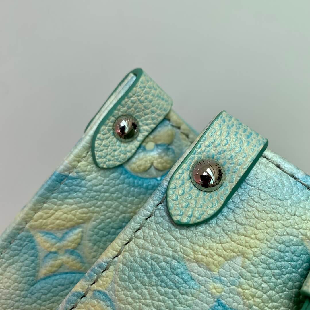 m46270 onthego monogram empreinte 25cm green