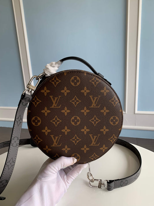 m46273 audio case wheel box monogram 23cm brown