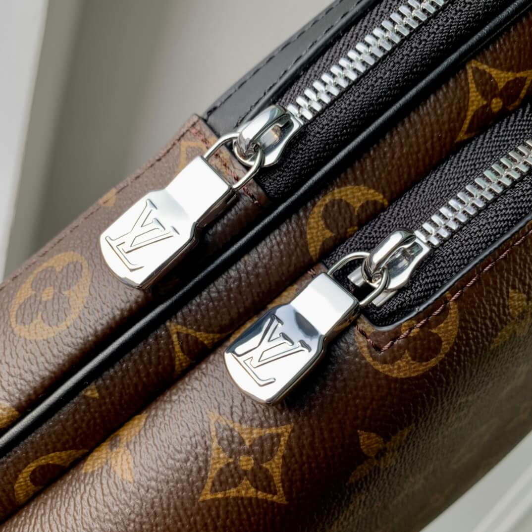 m46327 avenue monogram 20cm brown chest bag mens bag man bag bum bag