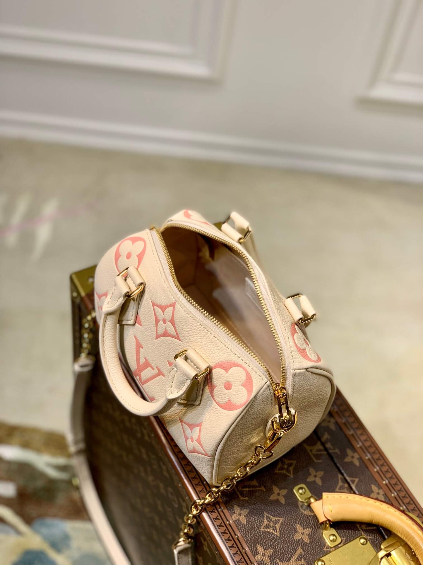 m46397 speedy bandouliere 20 monogram empreinte apricot shoulder bag cross body bags handbag