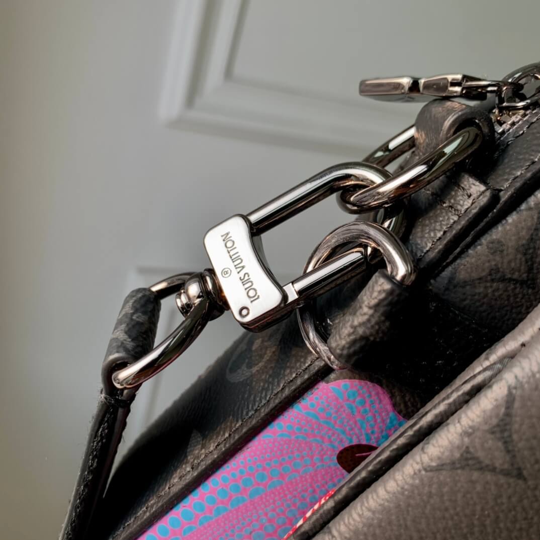 m46435 x yk trio sac plat 25cm monogram eclipse reverse pumpkin pattern