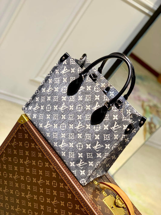 m46448 onthego cruise monogram 35cm grey totes