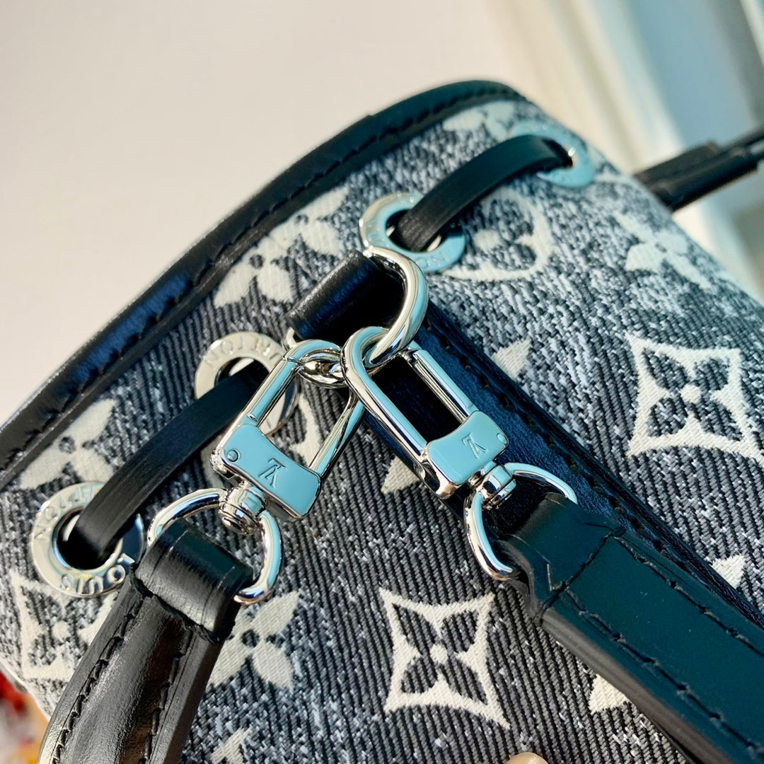 m46449 mini bucket bag cruise monogram 16cm grey