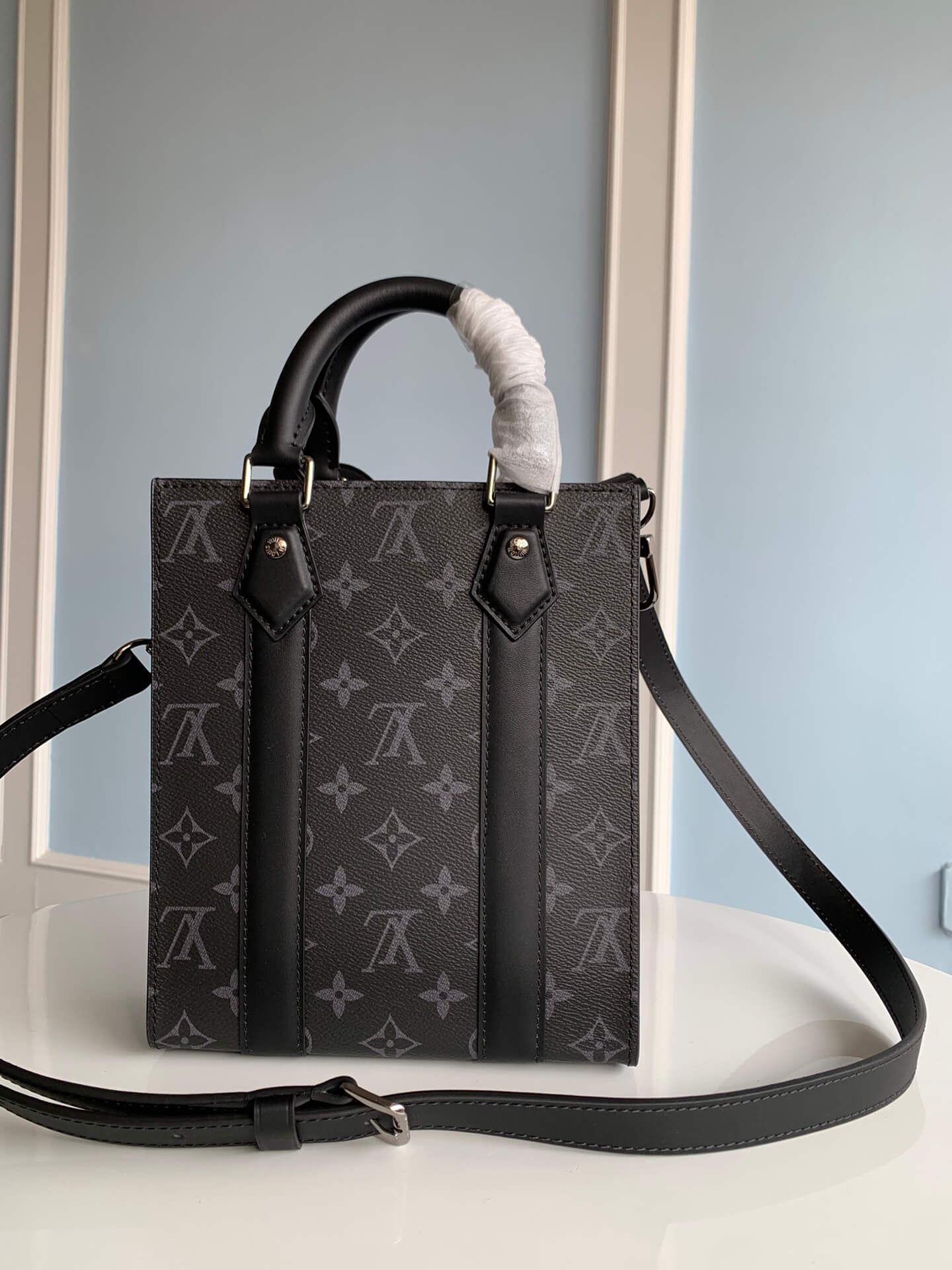 m46453 sac plat monogram chess 19cm black handbag the mini mens bag series