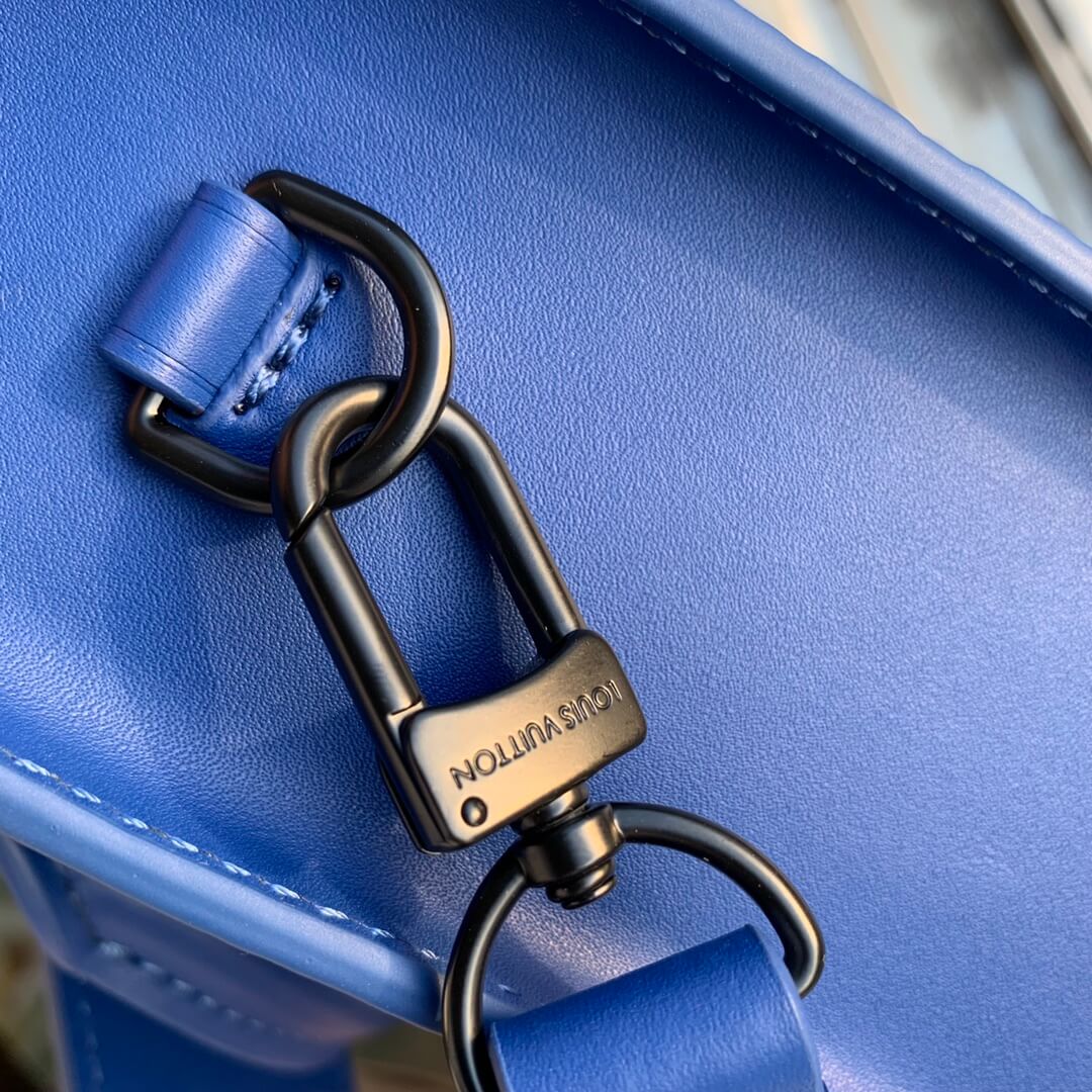 m46453 sac plat monogram eclipse 19cm blue