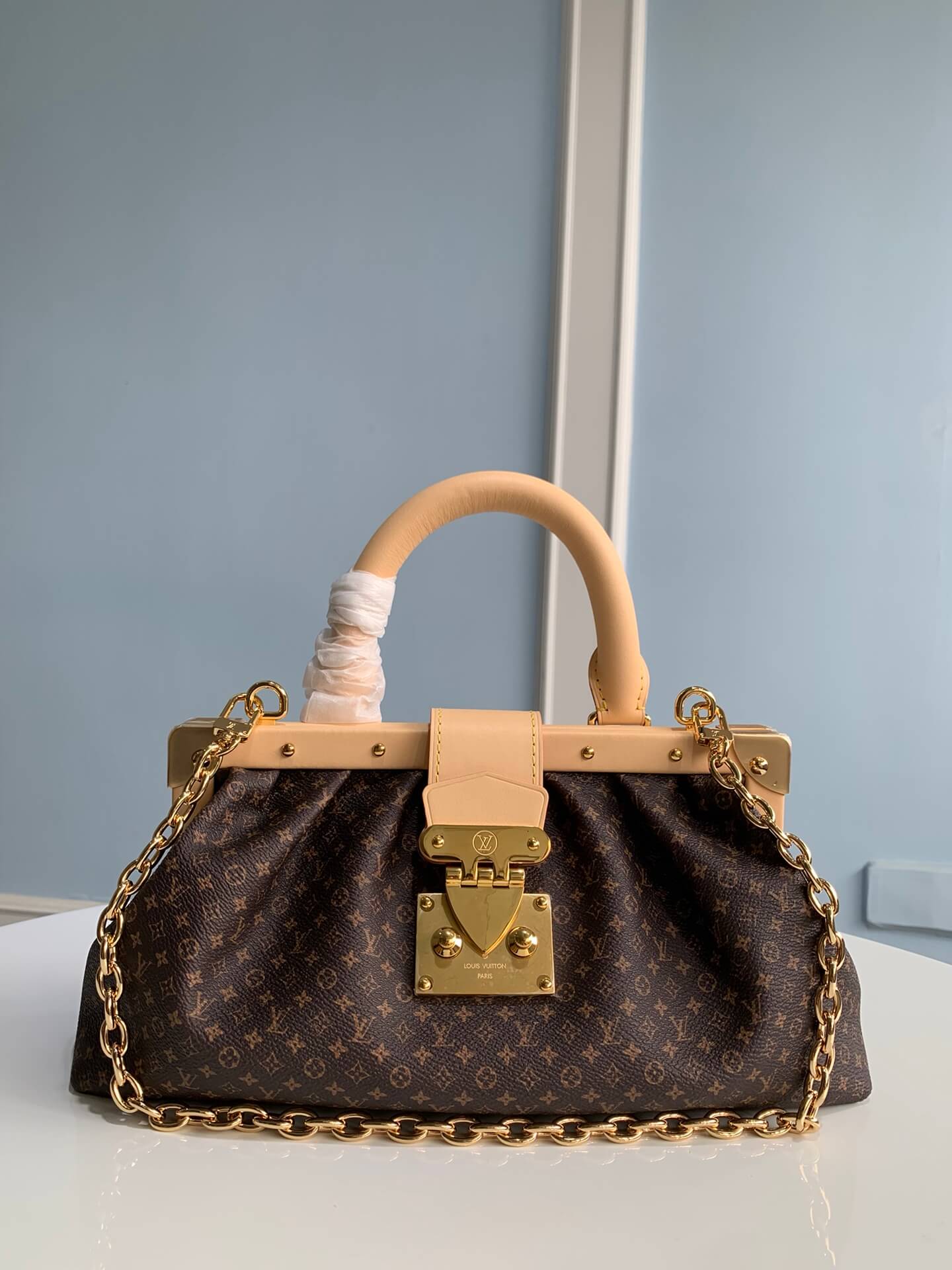 m46544 monogram clutch handbag 28cm monogram coated canvas