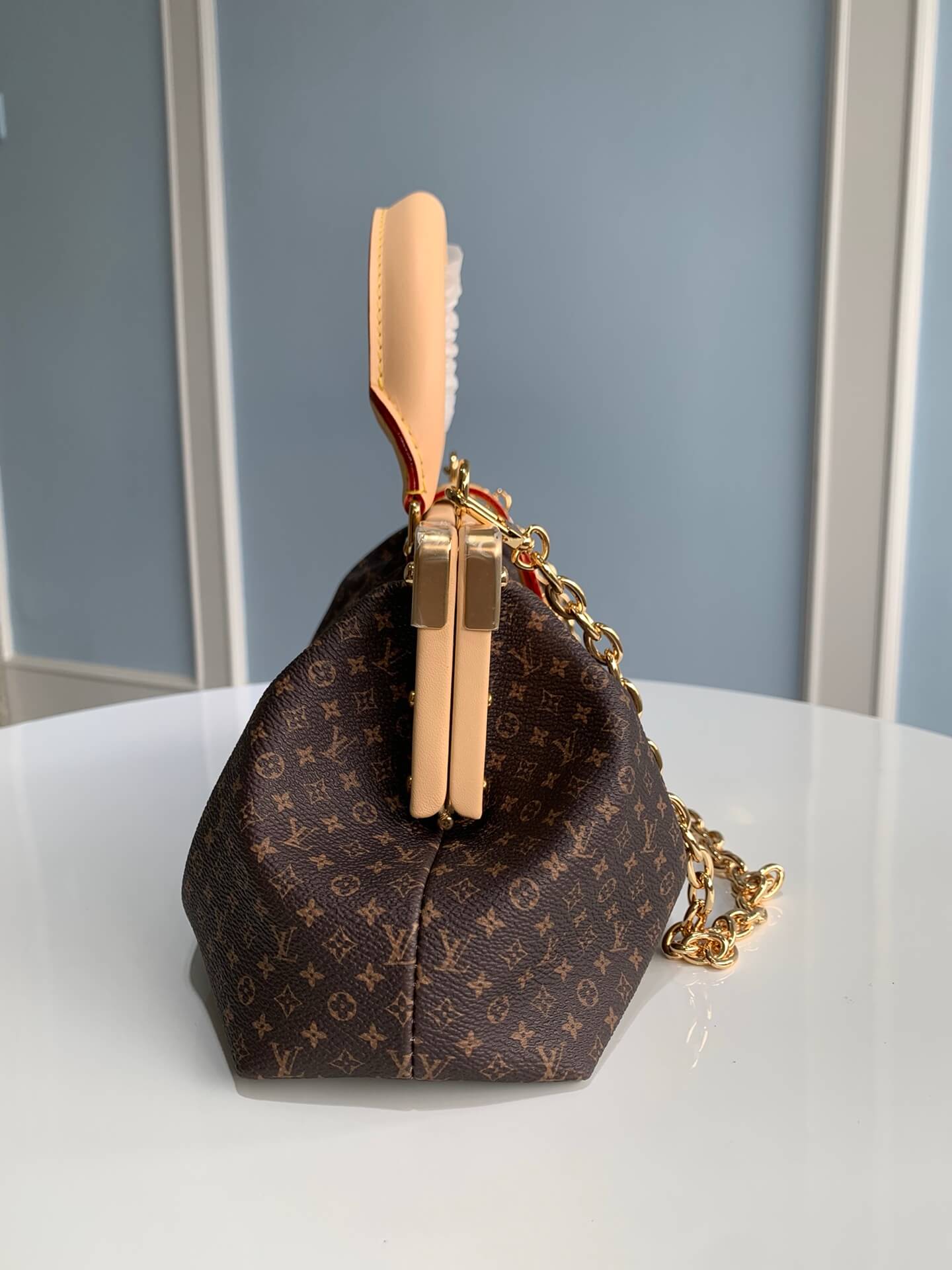 m46544 monogram clutch handbag 28cm monogram coated canvas