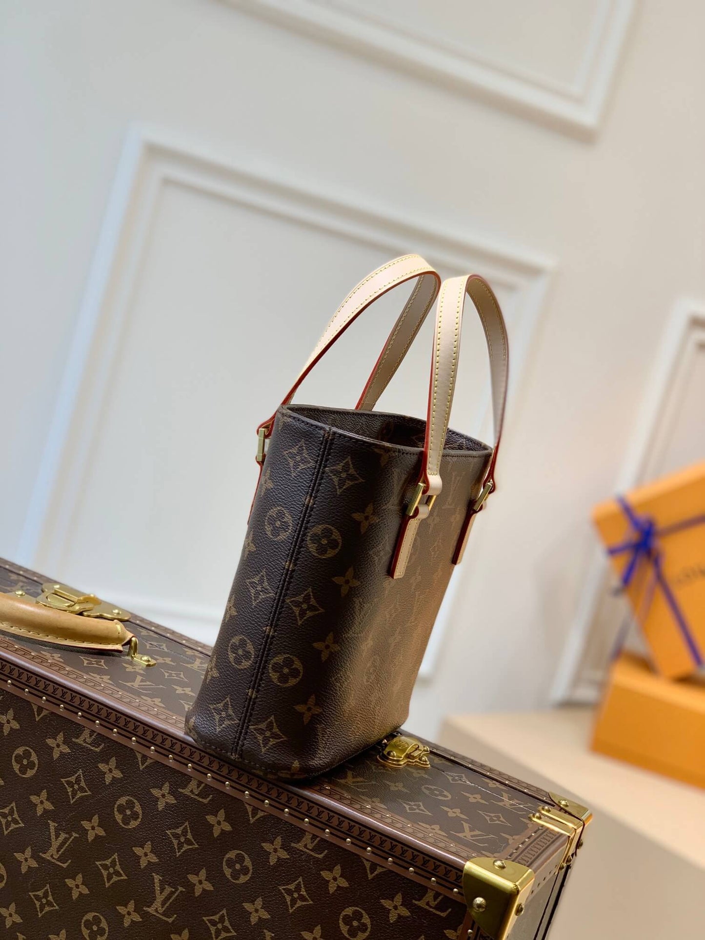 m51172 vivian medieval bag handbag 23cm monogram