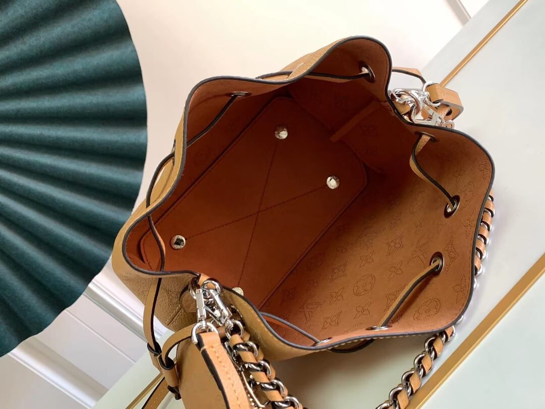 m57068 beaubourg hobo pm light yellow monogram 19cm m57201 babylone bb handbag shoulder bag cross body bags beaubourg hobo