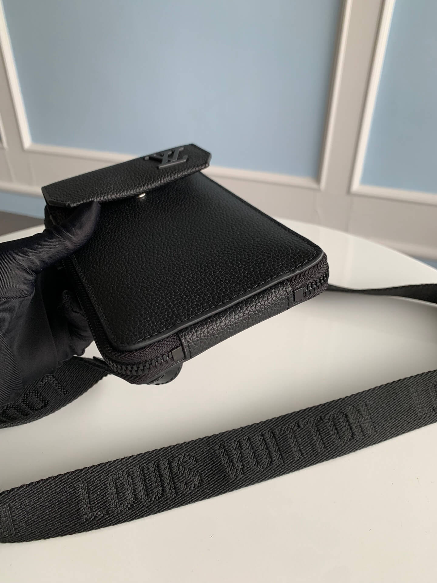 m57089 aerogram mobile phone bag 18cm black mens bag man bag