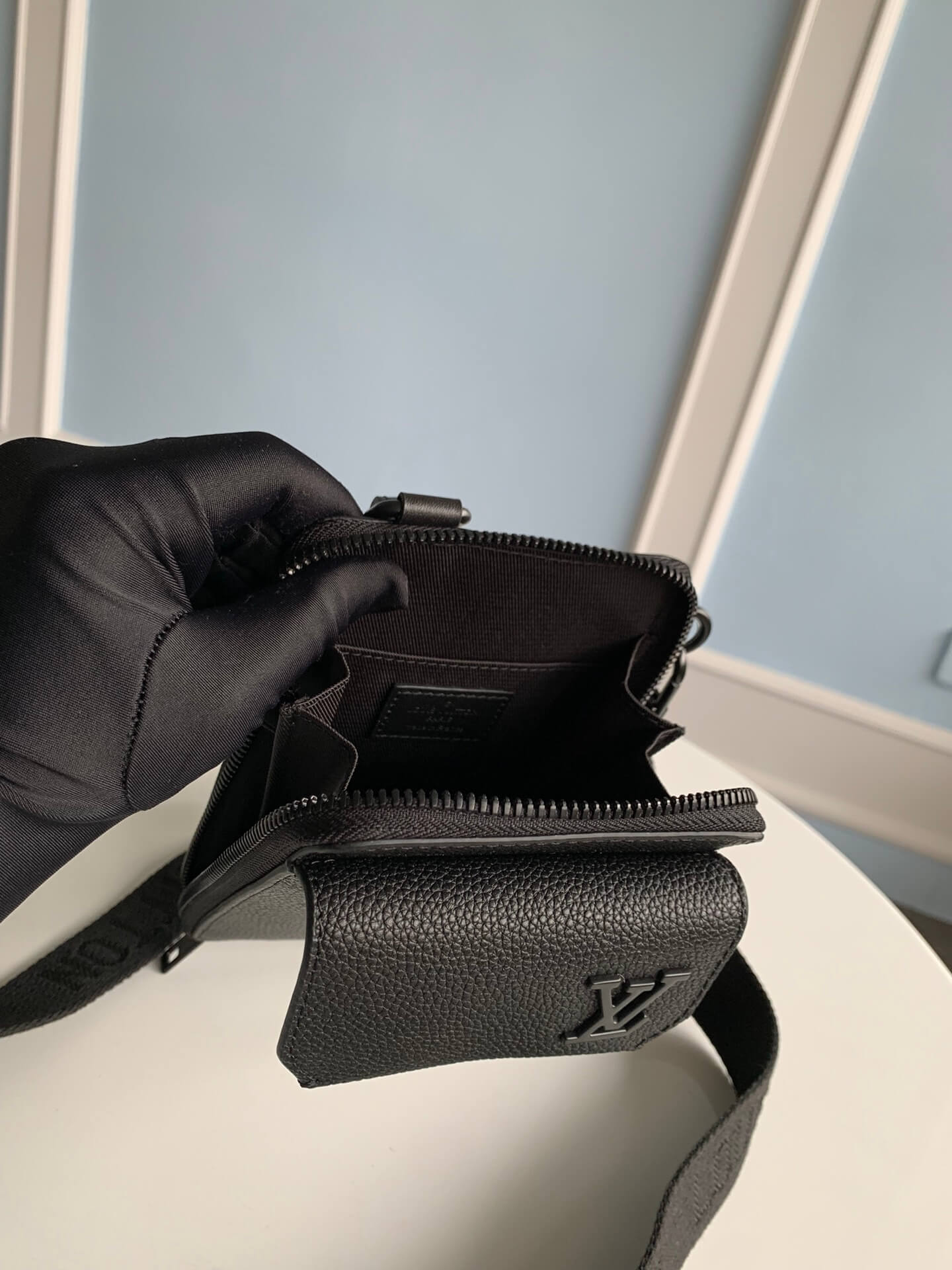 m57089 aerogram mobile phone bag 18cm black mens bag man bag