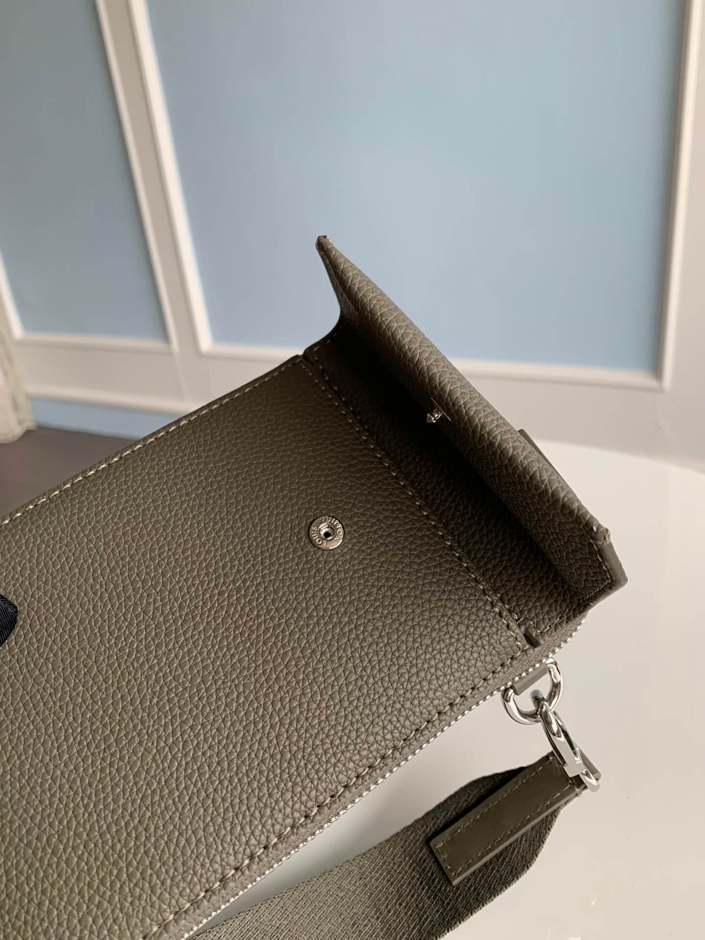 m57089 aerogram mobile phone bag 18cm green mens bag man bag