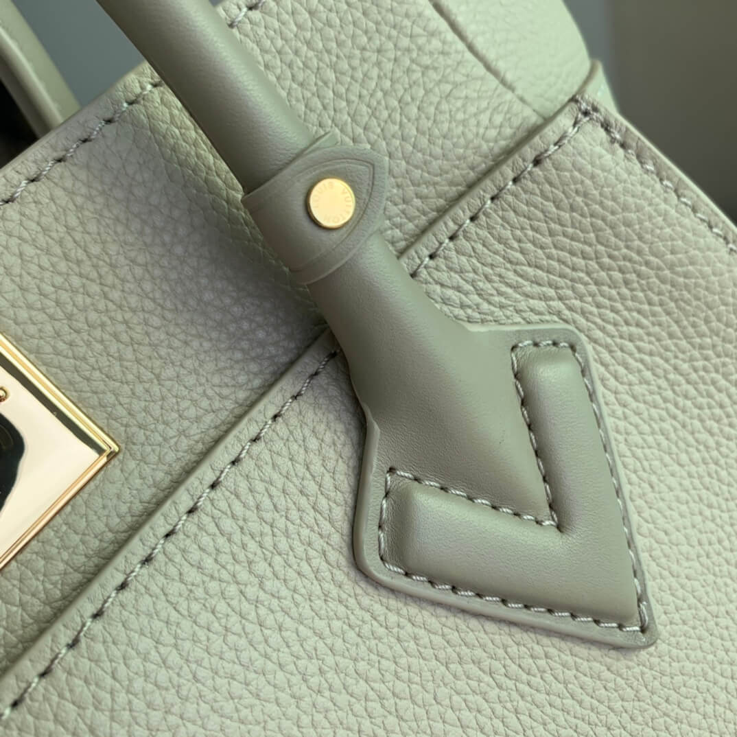 m57729 on my side monogram 25cm elephant grey