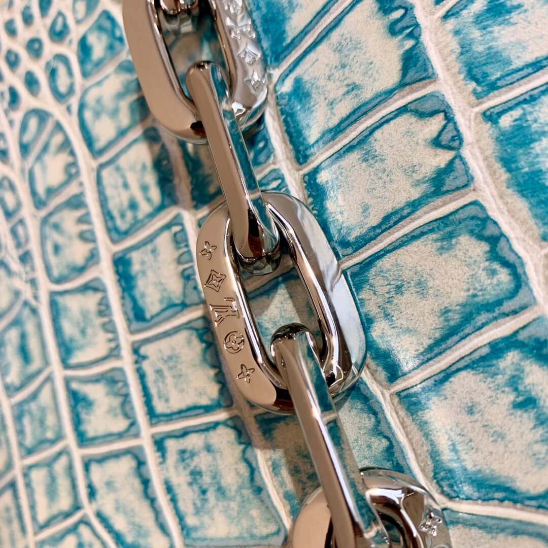 m57791 coussin pm vuittamins 26cm blue crocodile pattern