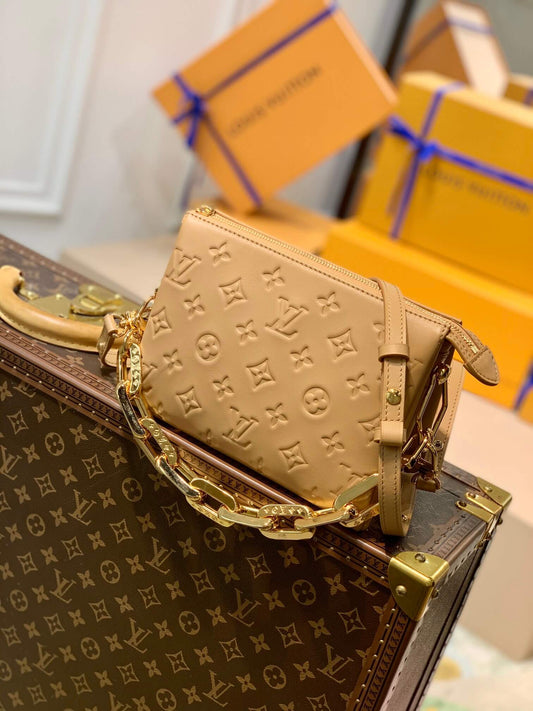 m57796 coussin bb monogram 21cm apricot