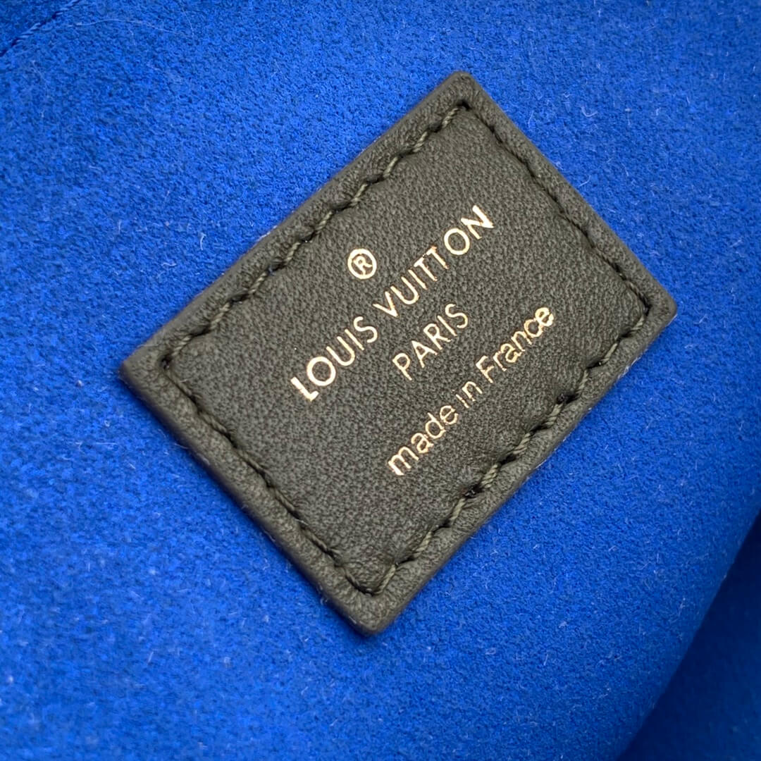 m57796 coussin bb monogram 21cm blackish green