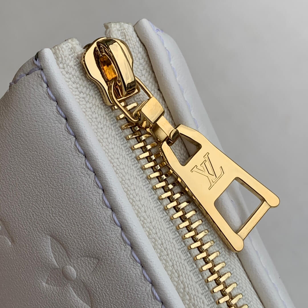 m57796 coussin bb monogram 21cm white