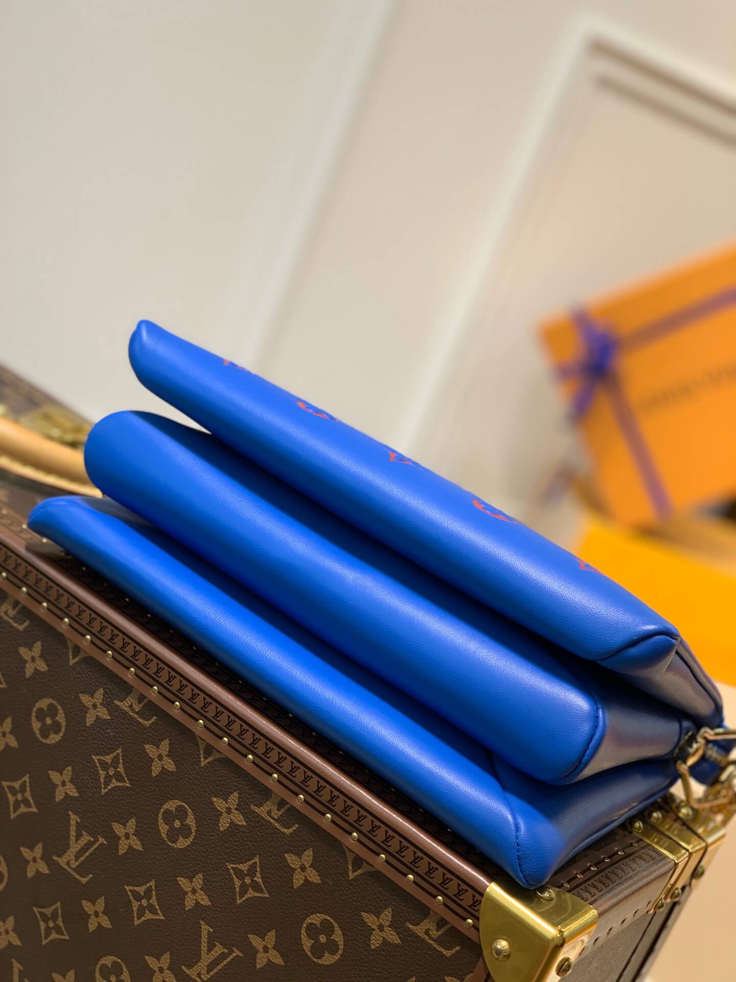 m58626 pochette coussin pm monogram 26cm blue cowhide leather