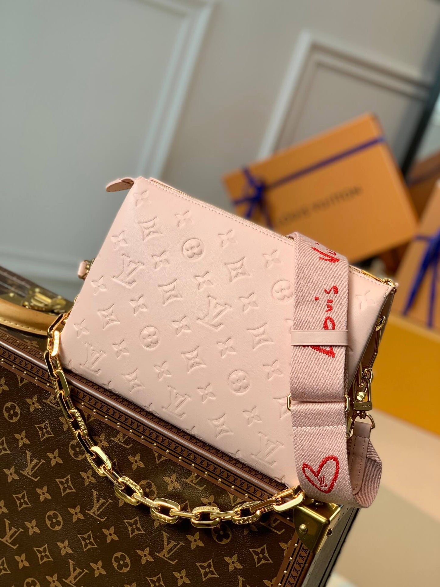 m58739 coussin pm monogram 26cm pink cowhide leather