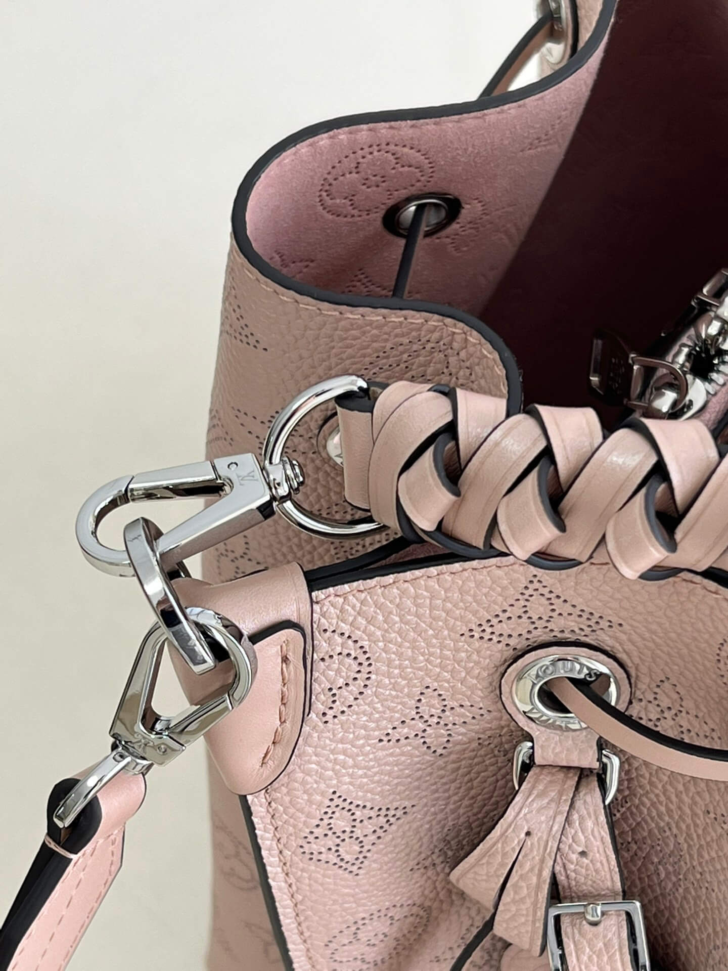 m58788 muria bucket bag monogram 25cm pearlescent pink handbag shoulder bag cross body bags