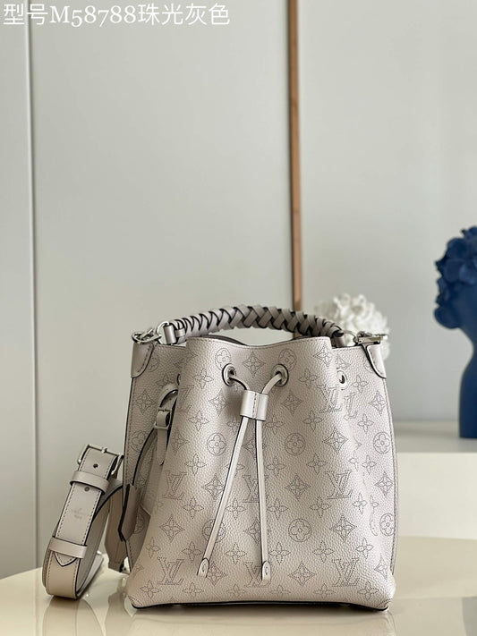 m58788 muria monogram 25cm pearlescent grey bucket bag handbag shoulder bag cross body bags
