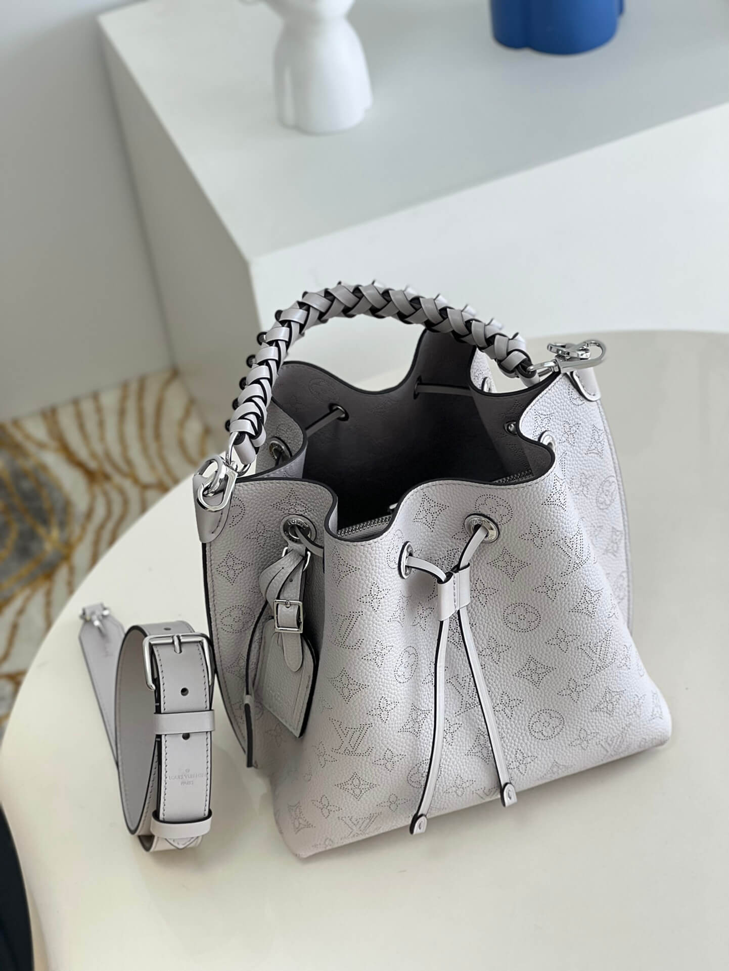 m58788 muria monogram 25cm pearlescent grey bucket bag handbag shoulder bag cross body bags