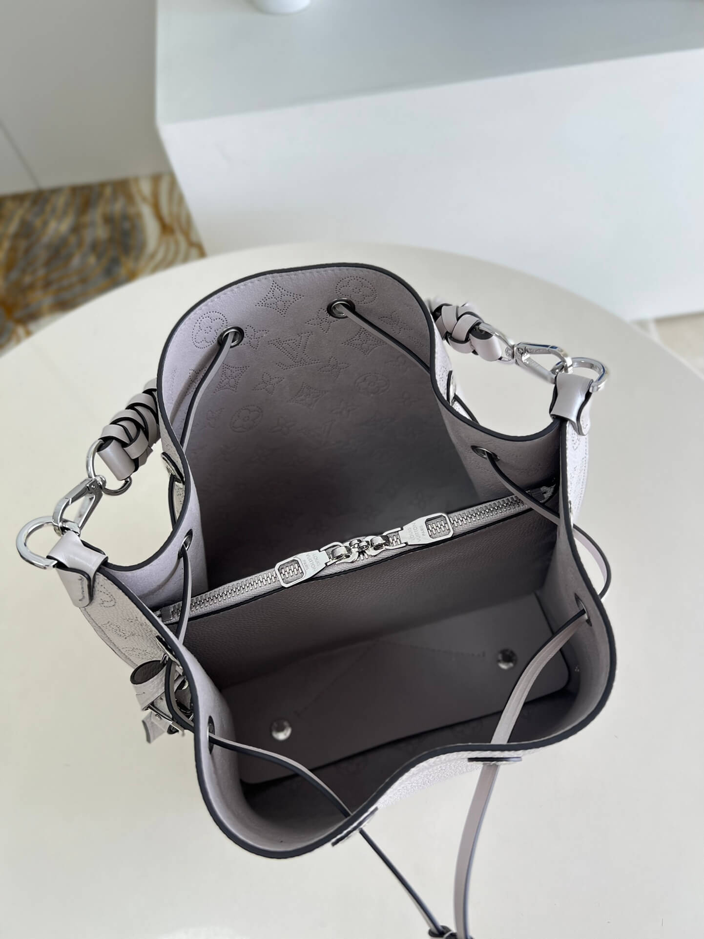 m58788 muria monogram 25cm pearlescent grey bucket bag handbag shoulder bag cross body bags