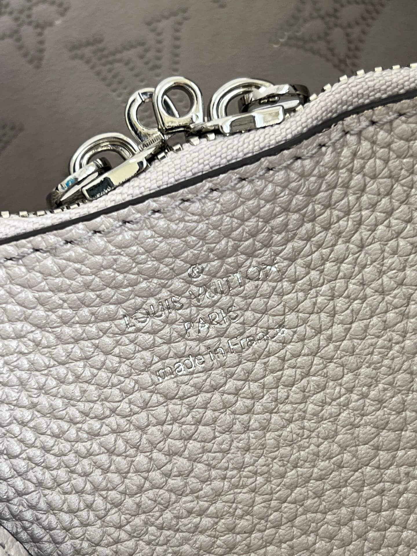 m58788 muria monogram 25cm pearlescent grey bucket bag handbag shoulder bag cross body bags