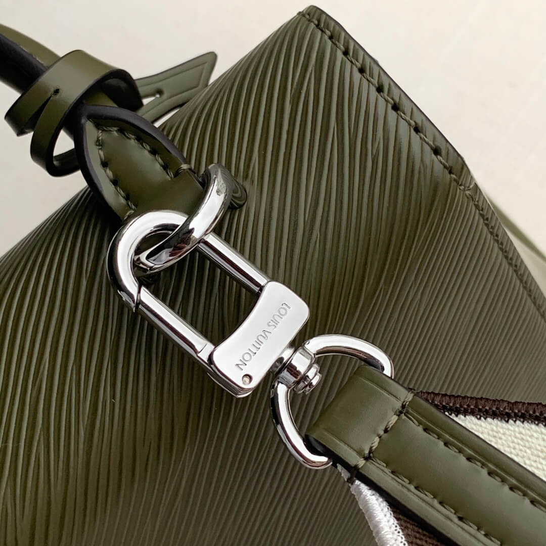 m59108 cluny monogram 20cm brownish green