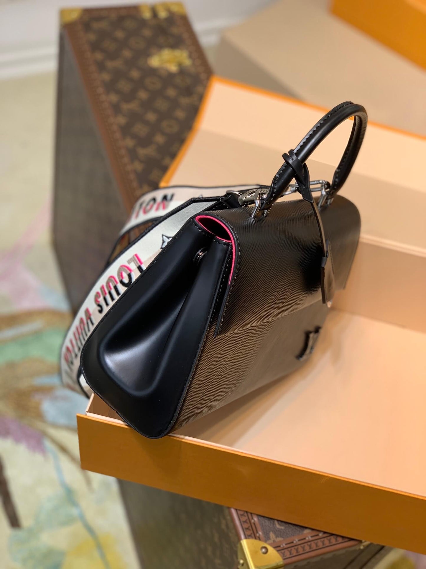 m59134 cluny bb handbag shoulder bag 28cm black