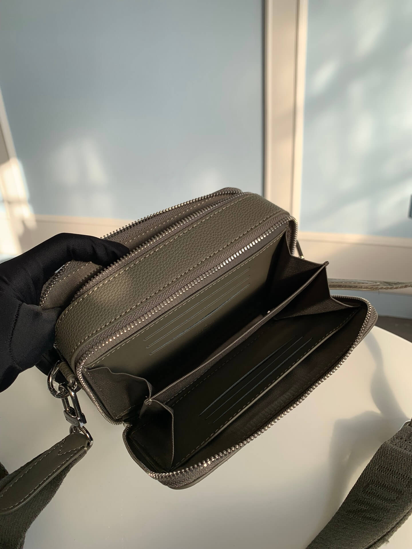 m59161 alpha wearable 18 5cm green shoulder bag cross body bags mens bag man bag