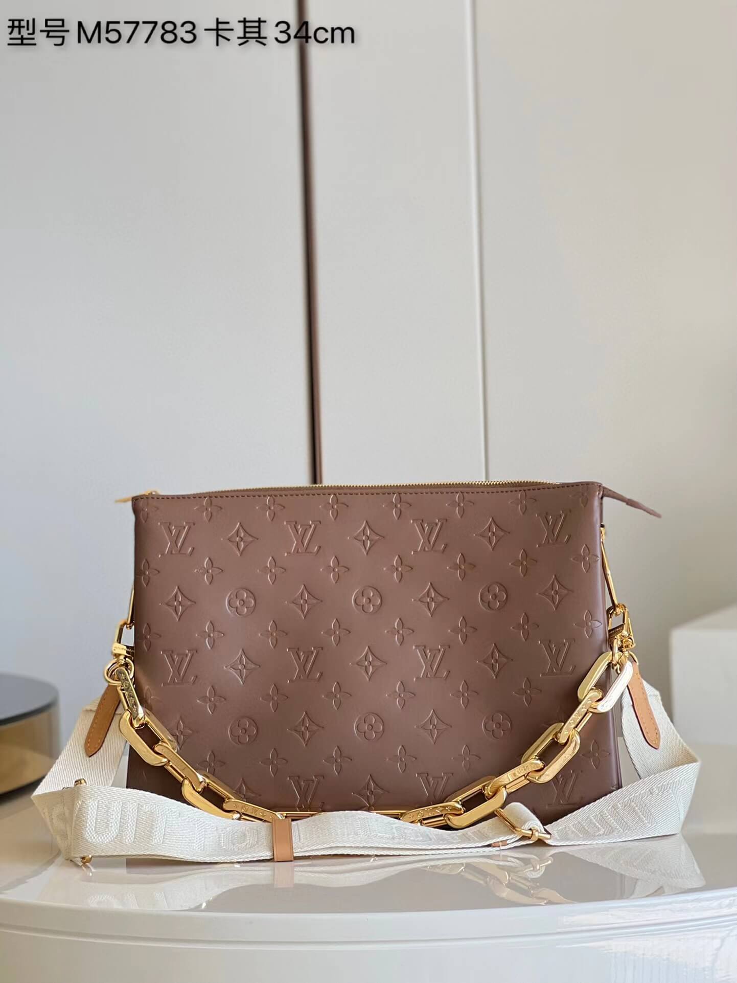 m59279 coussin mm 34cm m59277 pm 26cm monogram taupe