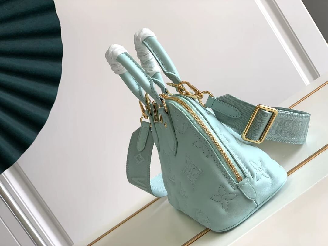 m59822 alma bb calfskin monogram 24 5cm light green