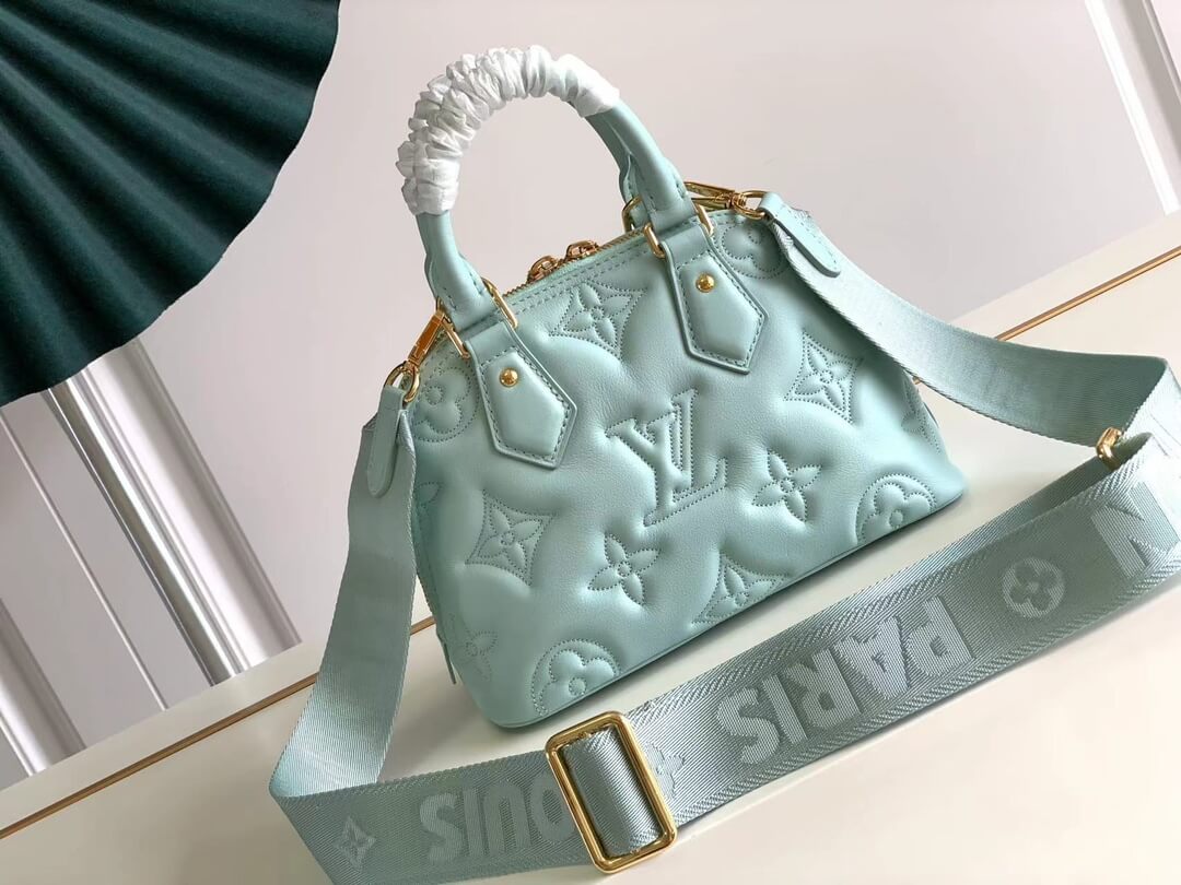 m59822 alma bb calfskin monogram 24 5cm light green