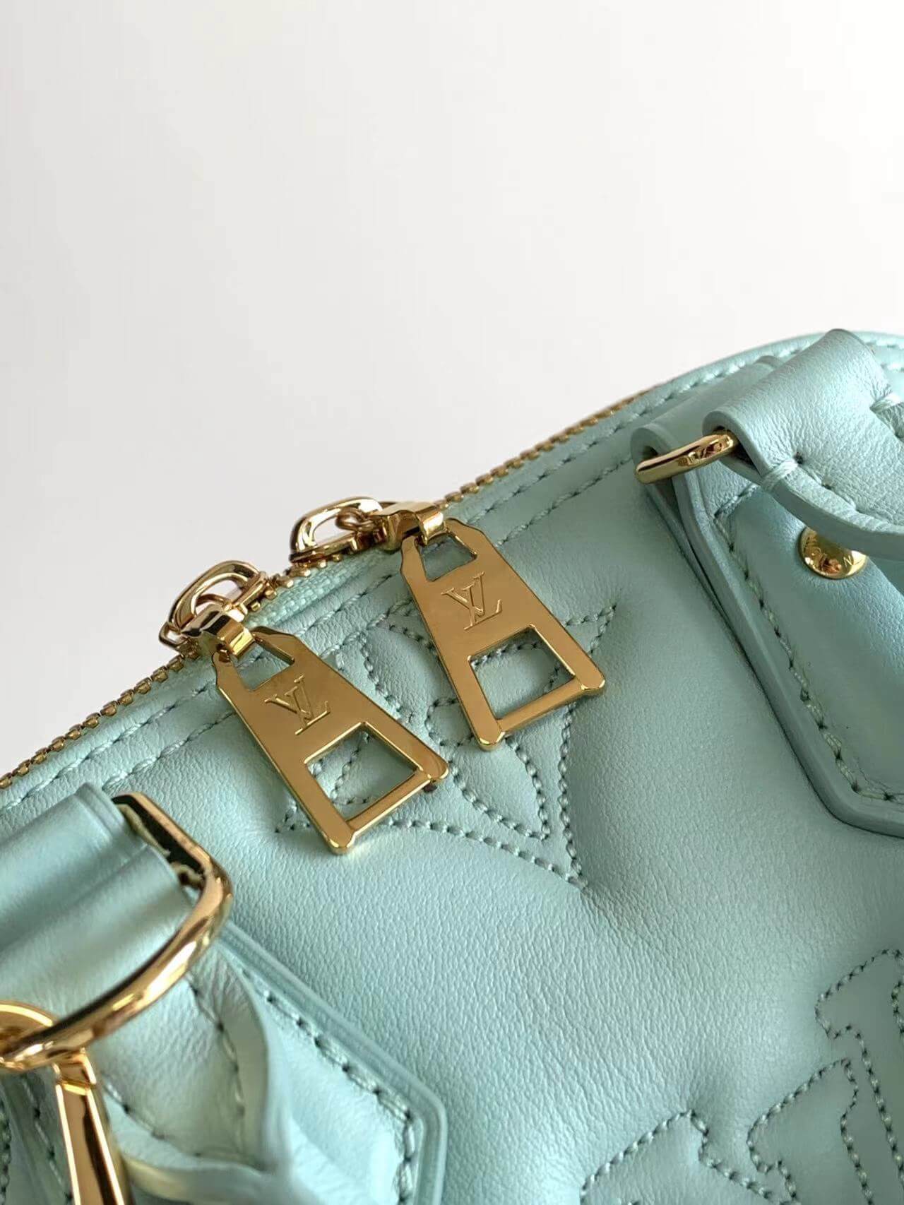 m59822 alma bb calfskin monogram 24 5cm light green