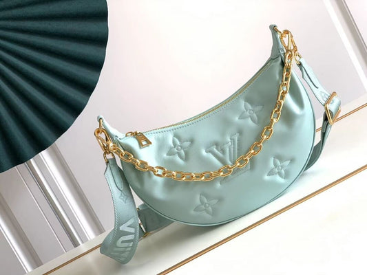 m59959 over the moon monogram 27 5cm light green