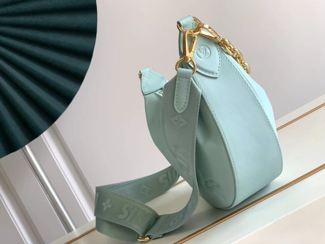 m59959 over the moon monogram 27 5cm light green