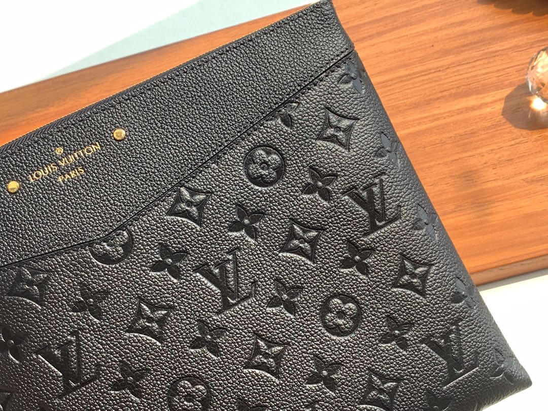 m62937 daily monogram empreinte 29 5cm black envelope handbag clutch bag messenger bag