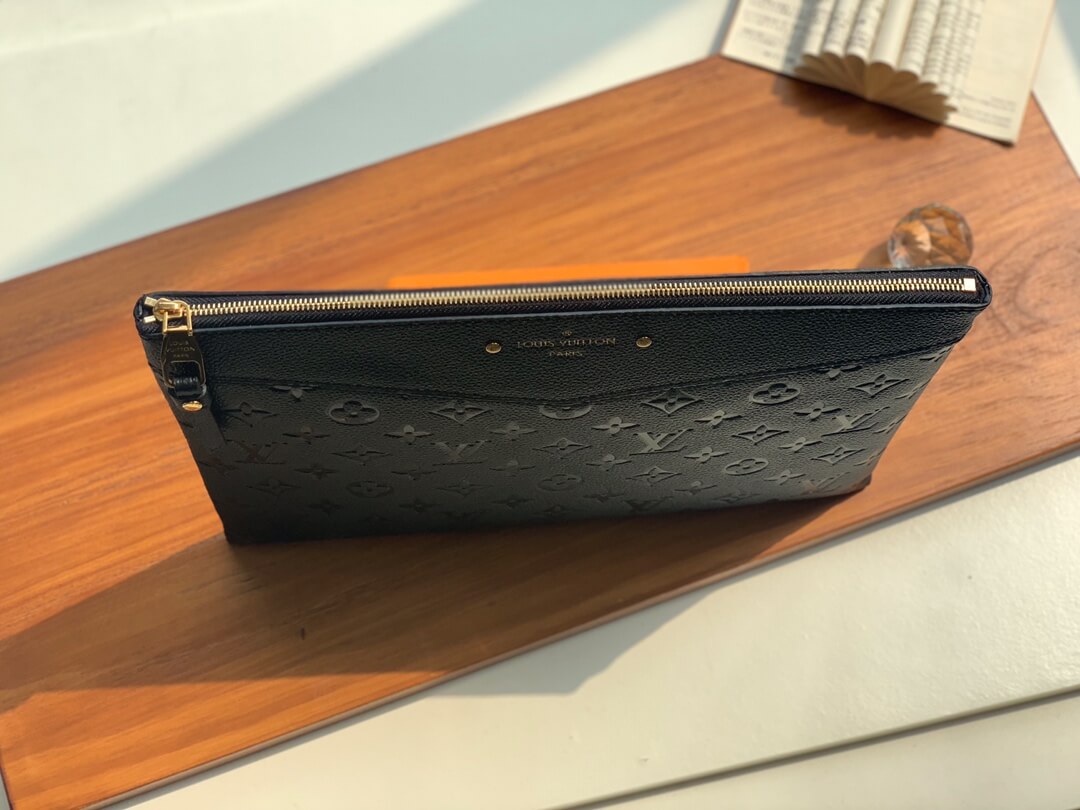 m62937 daily monogram empreinte 29 5cm black envelope handbag clutch bag messenger bag