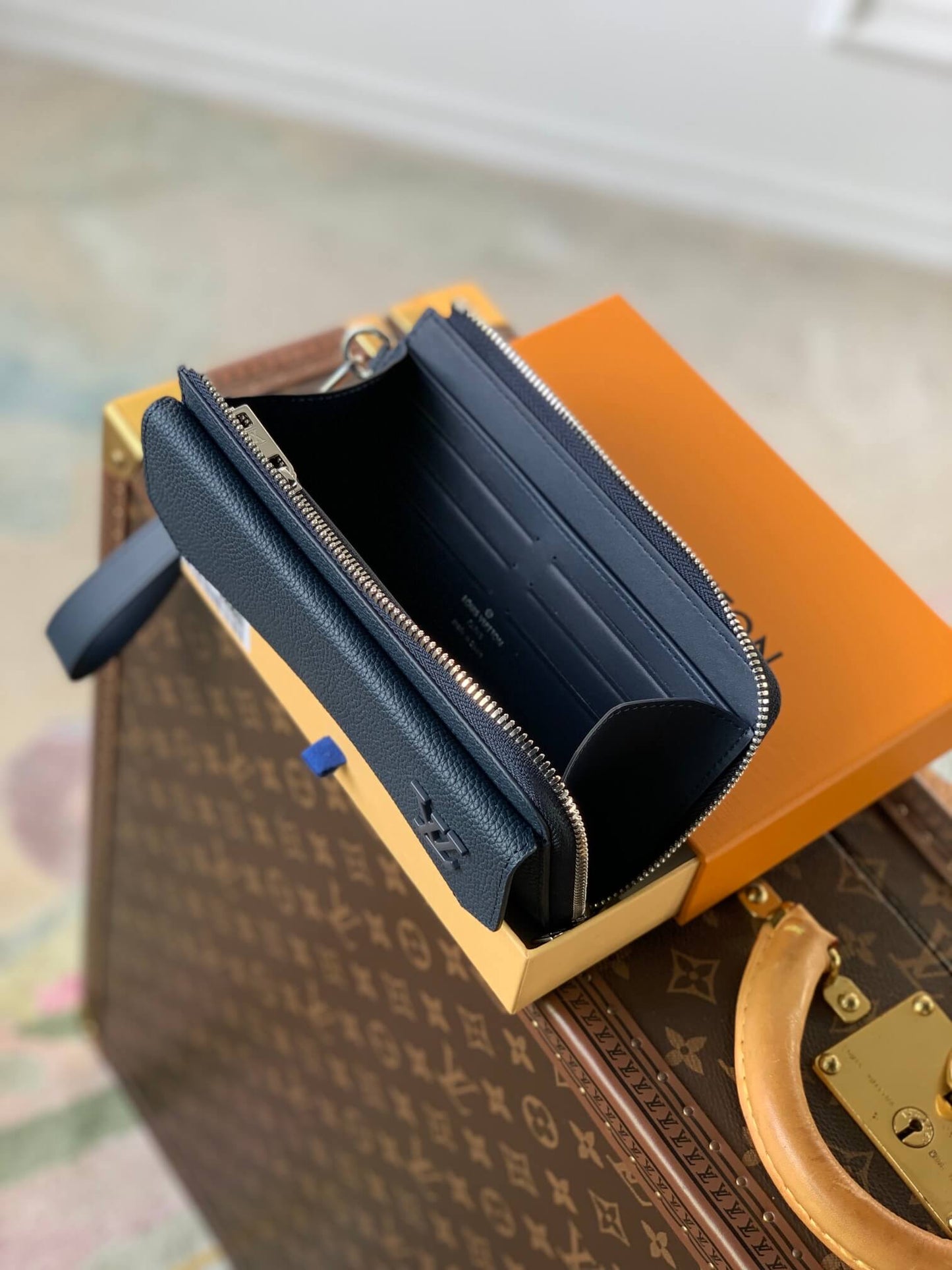 m69831 aerogram aerogram long clutch wallet 20cm blue