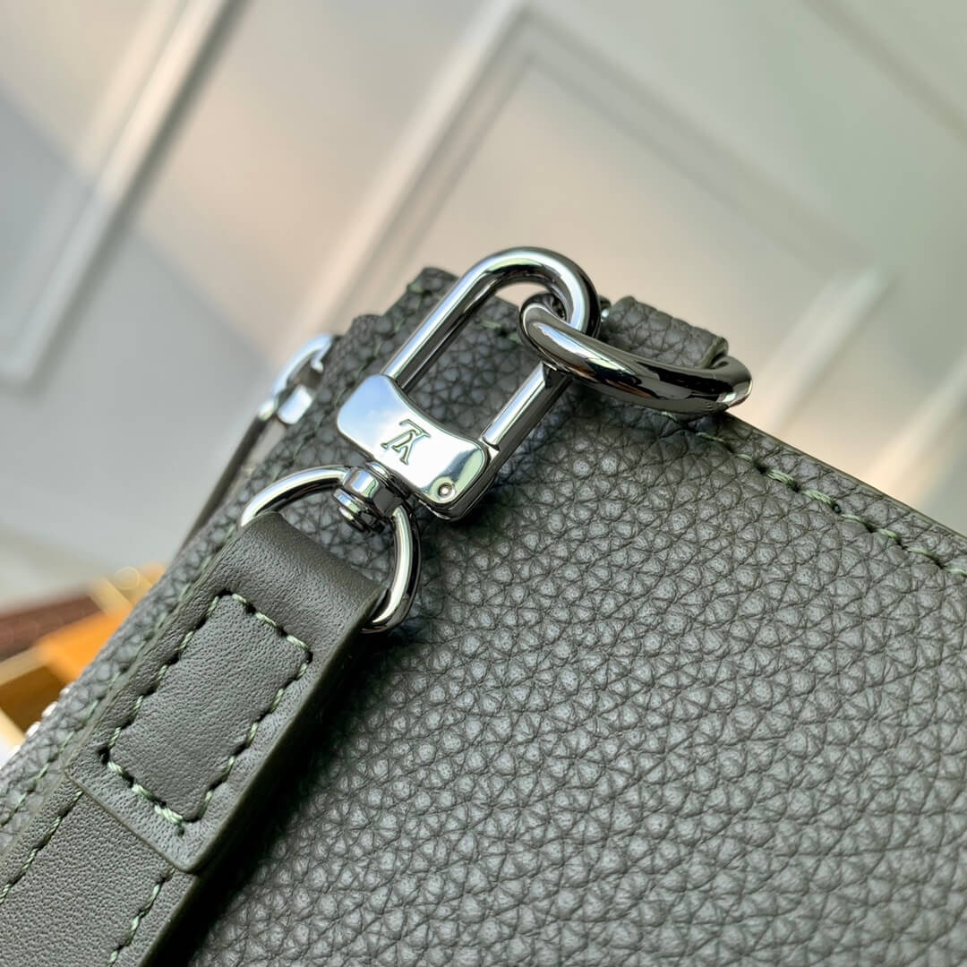 m69831 aerogram long clutch free shipping green