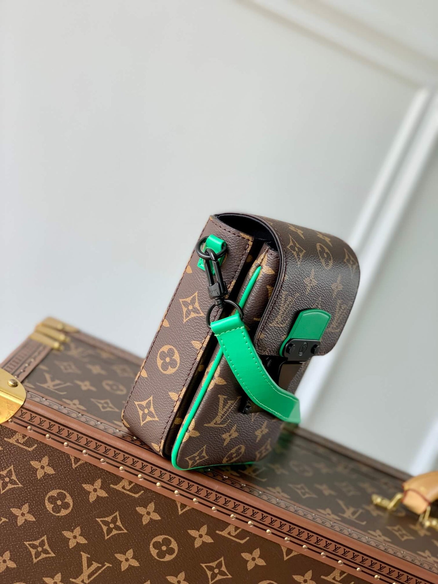m81522 s lock vertical wearable green calfskin monogram macassar 12cm s lock vertical wearable shoulder bag cross body bags
