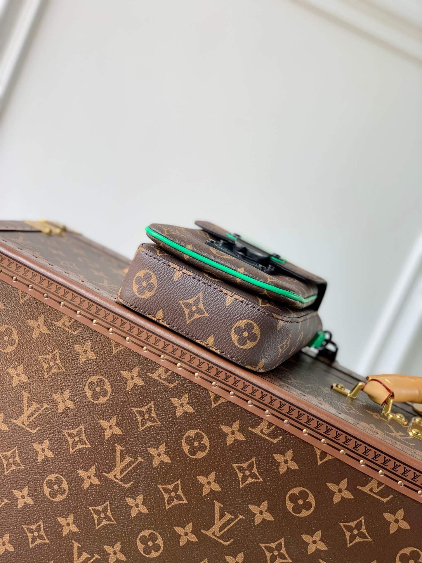 m81522 s lock vertical wearable green calfskin monogram macassar 12cm s lock vertical wearable shoulder bag cross body bags