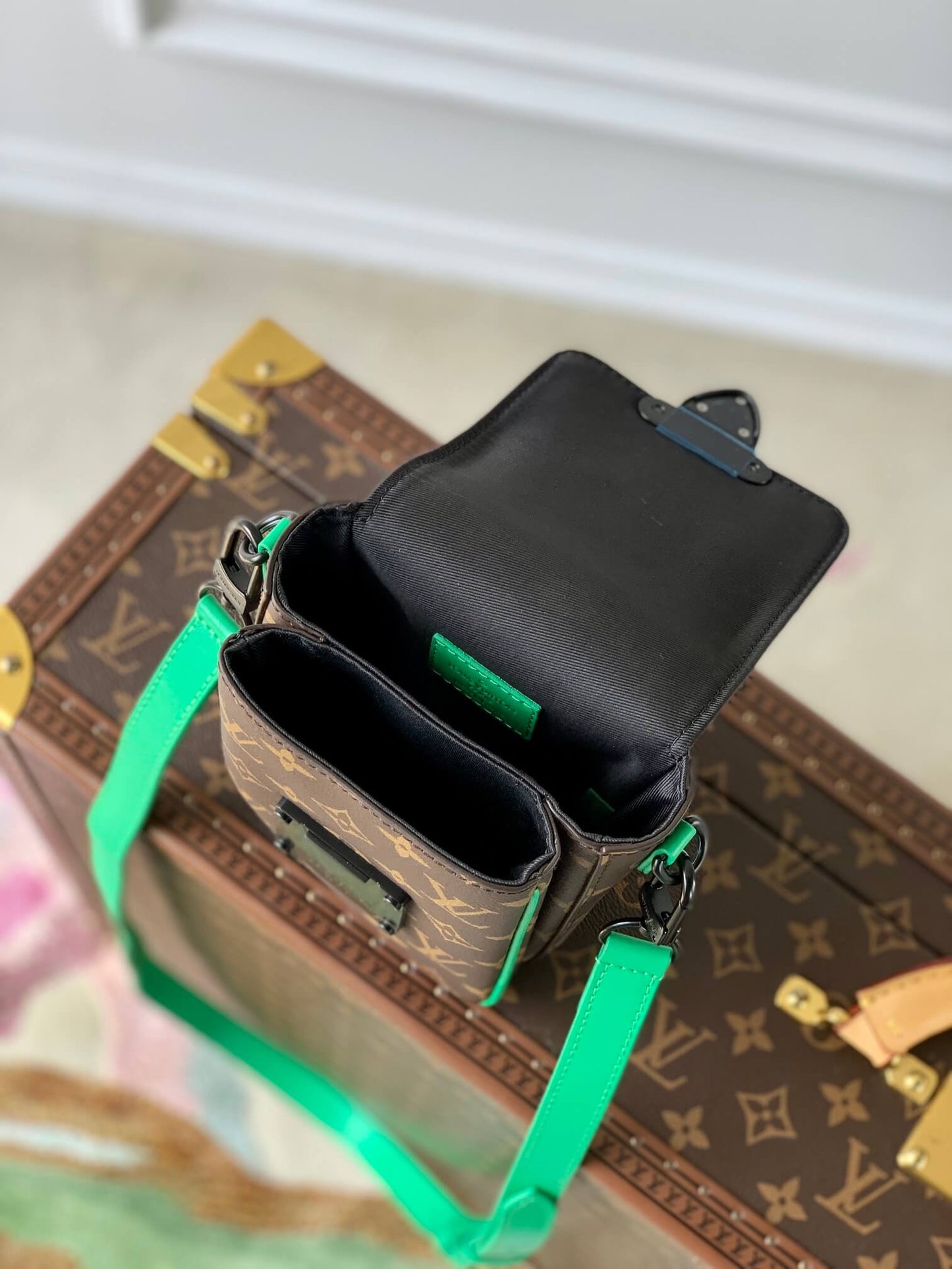 m81522 s lock vertical wearable green calfskin monogram macassar 12cm s lock vertical wearable shoulder bag cross body bags